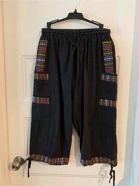 ARK , from Nepal , women or men ´s Drawstring Cargo Capris with colorful detail